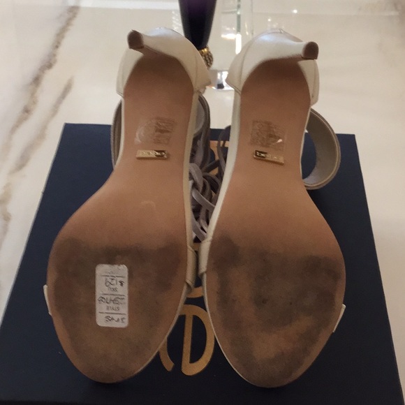 💓💓💓Bebe Shoes💓💓💓 - Picture 3 of 5